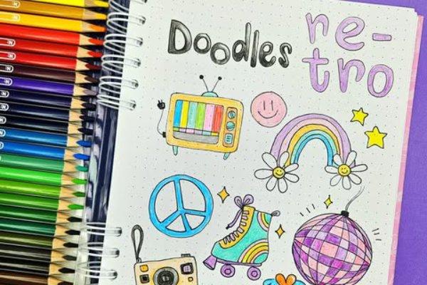 Cómo combinar caligrafía y doodles para diseños más divertidos.