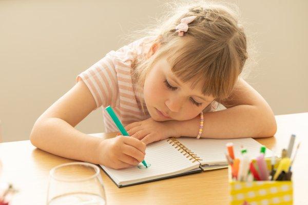 5 Beneficios de que tus pequeños escriban un diario