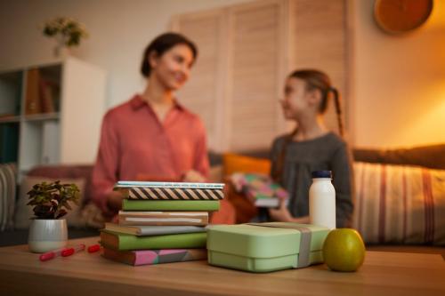 Ideas divertidas para forrar los cuadernos de tus peques